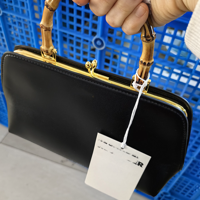 2026 Bamboo Frame Kiss Clasp C - Women Bags Designer Sale avis et prix